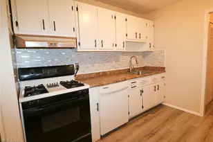 6158 Mark Rd, Huber Heights, OH 44146 - Photo 4