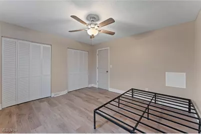 103 Gladstone Street, Campbell, OH 44405 - Photo 12