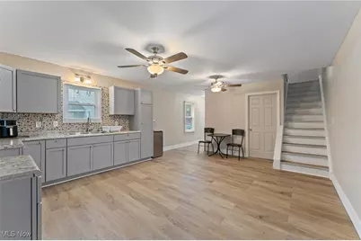 103 Gladstone Street, Campbell, OH 44405 - Photo 2