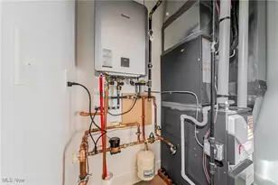 5302 Charlotte's Wy, Sheffield Village, OH 44035 - Photo 50