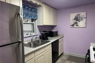 246 29th St NW, Barberton, OH 44203 - Photo 8