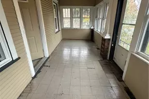 565 Teddy Ave, Akron, OH 44305 - Photo 4