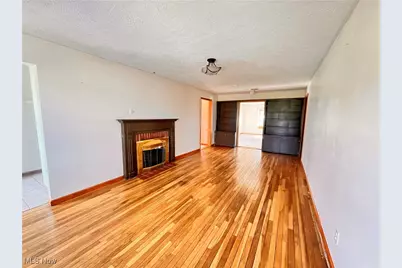 7029 Austinburg Road, Ashtabula, OH 44004 - Photo 2