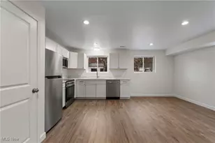 1431 Barcelona Dr, Akron, OH 44313 - Photo 6