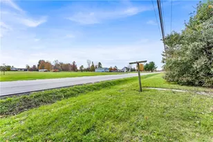 468 Stallion Ct, LaGrange, OH 44050 - Photo 6