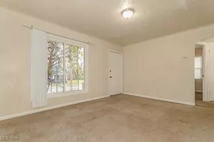 9619 Sandusky Ave, Loveland, OH 44105 - Photo 2