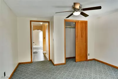 676 Central Parkway Avenue SE, Warren, OH 44484 - Photo 32