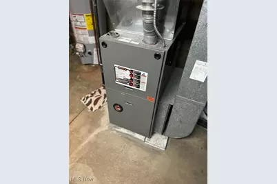 18329 Lomond Boulevard, Huber Heights, OH 44122 - Photo 16