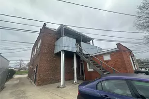 560 E 200th St, Euclid, OH 44119 - Photo 6