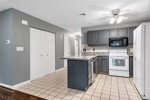 3821 Mercedes Pl, Canfield, OH 44406 - Photo 10