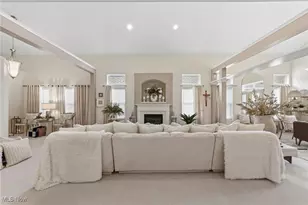 9478 Scottsdale Dr, Grandview Heights, OH 44147 - Photo 6