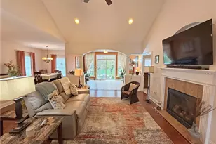 8607 Alexis Dr, Macedonia, OH 44056 - Photo 2