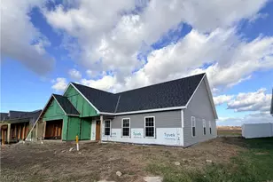 6378 Zachary Dr, Sandusky, OH 44870 - Photo 2