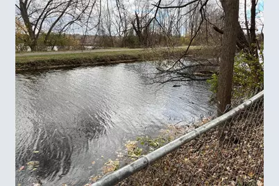 2255 Nesmith Lake Boulevard, Akron, OH 44314 - Photo 16