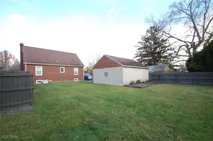 857 E Boston Ave, Youngstown, OH 44502 - Photo 4