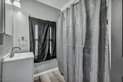 329 Louisiana Avenue, Elyria, OH 44035 - Photo 18