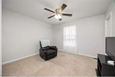 13014 Duquette Avenue NE, Hartville, OH 44632 - Photo 24