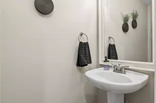 13014 Duquette Ave NE, Hartville, OH 44632 - Photo 14