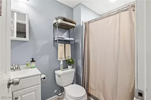 13014 Duquette Ave NE, Hartville, OH 44632 - Photo 30