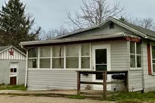 146 West St, Roseville, OH 43777 - Photo 1