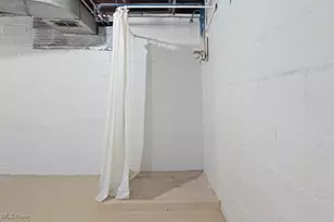 215 Lake Ave NE, Hartville, OH 44632 - Photo 32