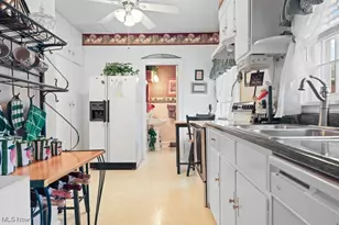 215 Lake Ave NE, Hartville, OH 44632 - Photo 10