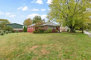 215 Lake Ave NE, Hartville, OH 44632 - Photo 44