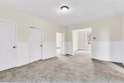 62 E Market Street, Alliance, OH 44601 - Photo 8