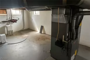 30325 Mildred Dr, Willowick, OH 44095 - Photo 20