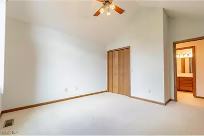 6311 Sorrento Avenue NW, Canton, OH 44718 - Photo 36