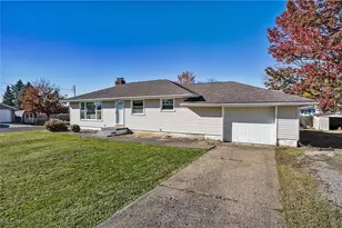 123 26th St NW, Massillon, OH 44647 - Photo 2