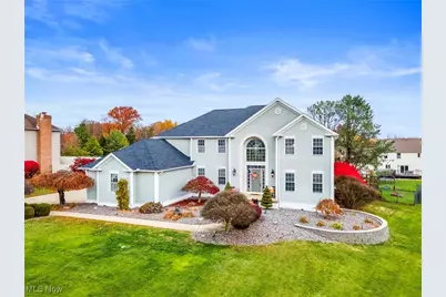 1050 Fox Den Trail, Canfield, OH 44406 - Photo 2