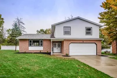 4654 Beverly Avenue NE, Canton, OH 44714 - Photo 1