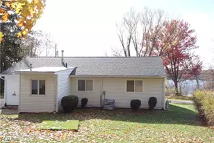 449 W Long Lake Blvd, Portage Lakes, OH 44319 - Photo 4