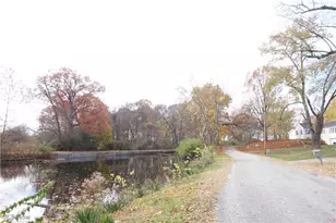 449 W Long Lake Blvd, Portage Lakes, OH 44319 - Photo 2