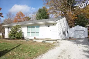 449 W Long Lake Blvd, Portage Lakes, OH 44319 - Photo 30