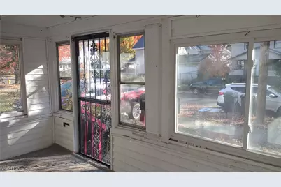 961 Lawton Street, Akron, OH 44320 - Photo 4