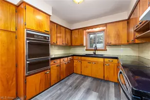 84 Pfeiffer Ave, Akron, OH 44312 - Photo 22