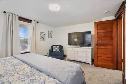 203 N Prospect Avenue, Hartville, OH 44632 - Photo 18