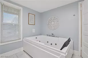 203 N Prospect Ave, Hartville, OH 44632 - Photo 24