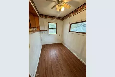 153 Carolina Avenue, Chester, WV 26034 - Photo 6
