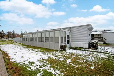 18592 Edwards #3, Doylestown, OH 44230 - Photo 4