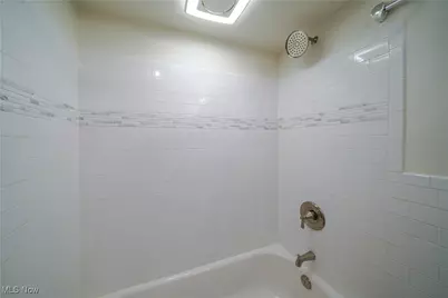 13433 Harlon Avenue, Oakwood, OH 44107 - Photo 26