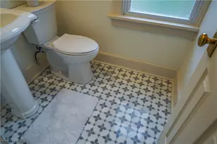 13433 Harlon Ave, Oakwood, OH 44107 - Photo 20