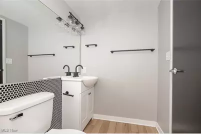 1133 W 9th Street #321, Loveland, OH 44113 - Photo 14