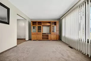 646 Dunny Ave, Sheffield Lake, OH 44054 - Photo 6