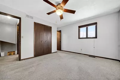 646 Dunny Avenue, Sheffield Lake, OH 44054 - Photo 18