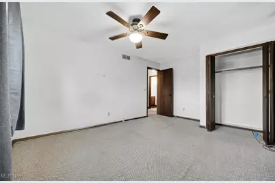 646 Dunny Avenue, Sheffield Lake, OH 44054 - Photo 20