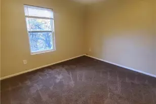 9923 Bessemer Ave, Loveland, OH 44104 - Photo 8