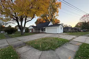 522 Eric Dr, Tallmadge, OH 44278 - Photo 2